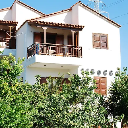 Sirocco Apartment *